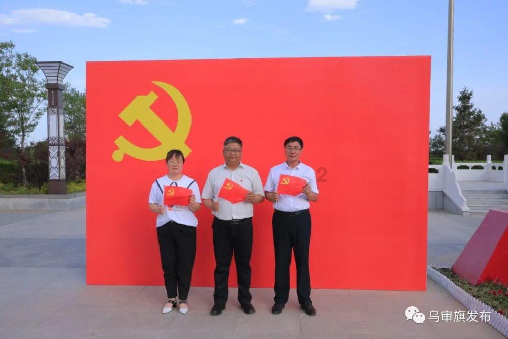 度假的时尚女孩